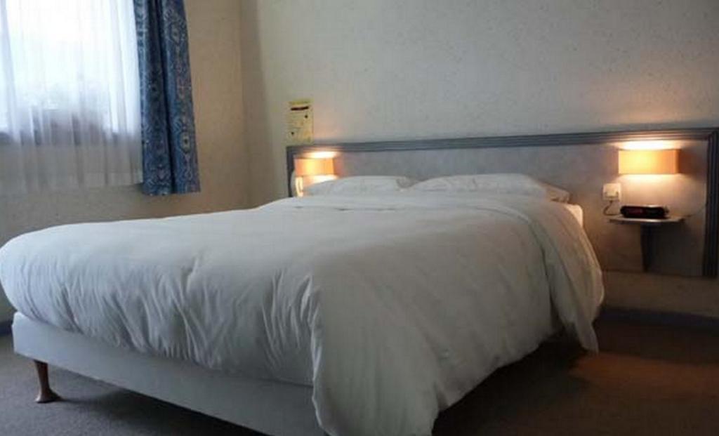 Hotel Le Chatelain Faulquemont Zimmer foto