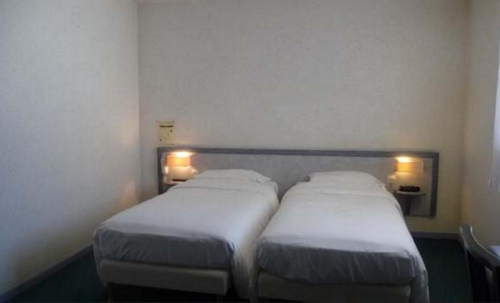 Hotel Le Chatelain Faulquemont Zimmer foto
